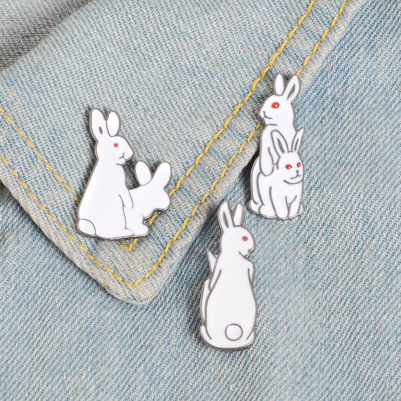 Brooch Pins Cartoon Animals Bu - Embroidery Rabbit ulasan dan harga