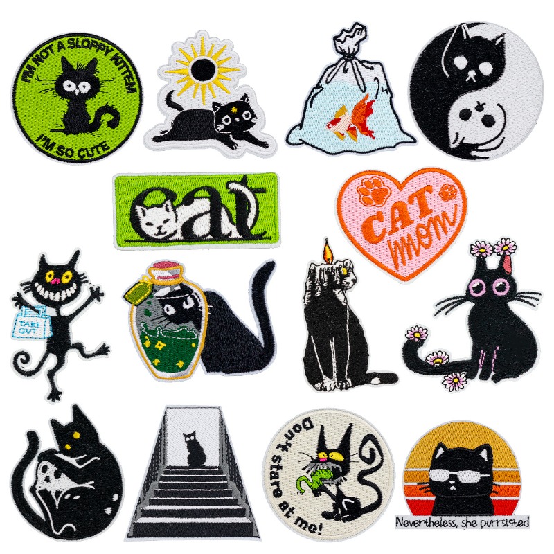 Funny Black Cat Round Heart Ir - Embroidery On Black Shirt ulasan dan harga