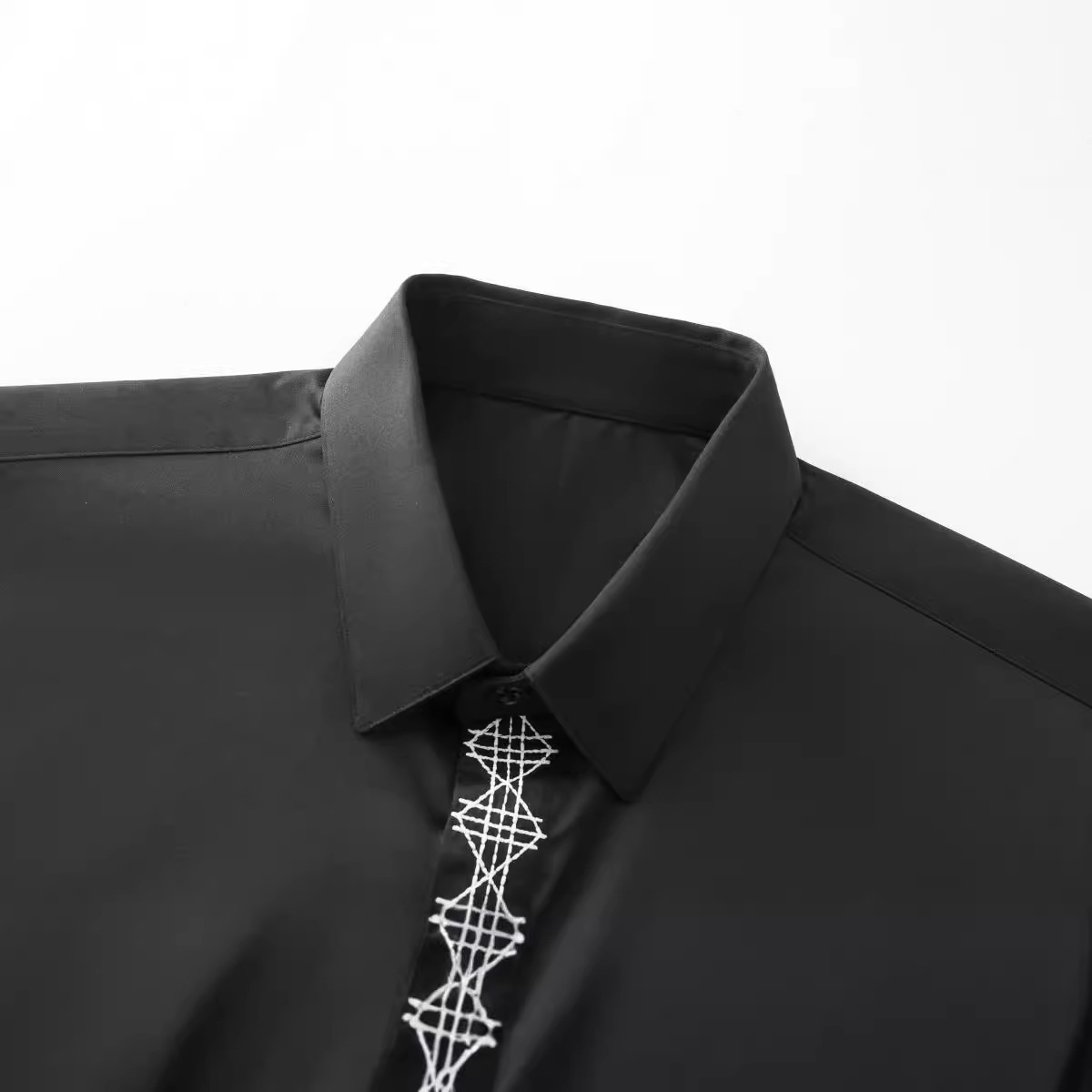 Autumn and Winter New Product: - Embroidery On Black Shirt ulasan dan harga