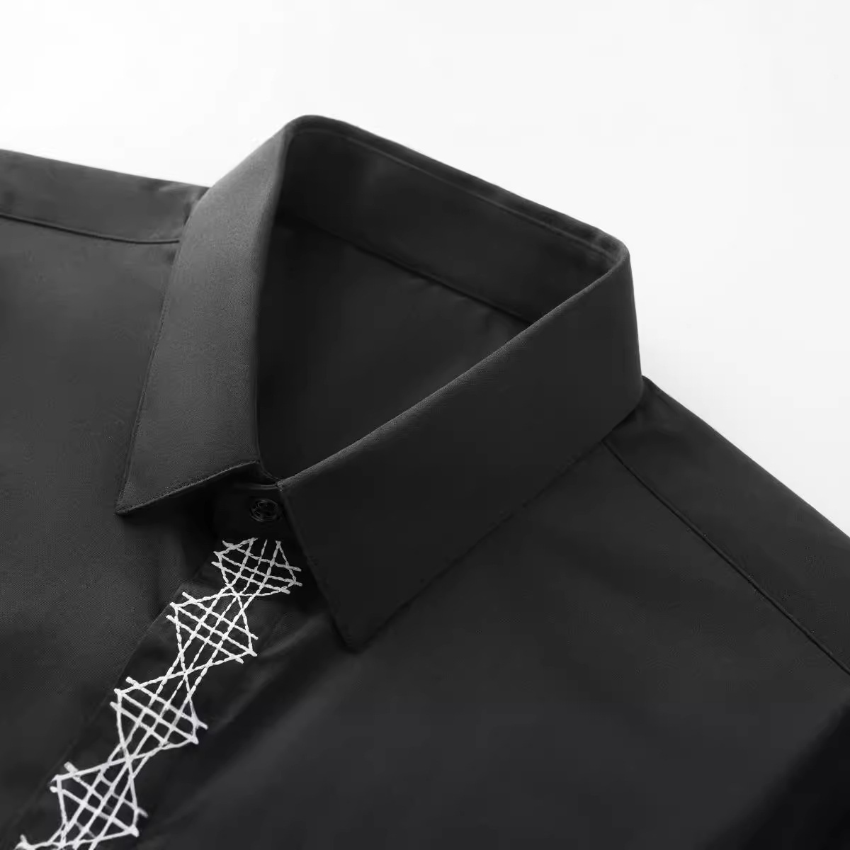 Autumn and Winter New Product: - Embroidery On Black Shirt ulasan dan harga