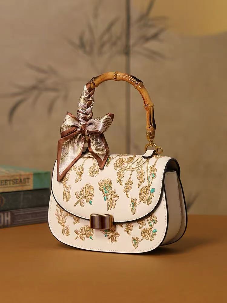 High Quality Bamboo Handle Wom - Embroidery Texture ulasan dan harga